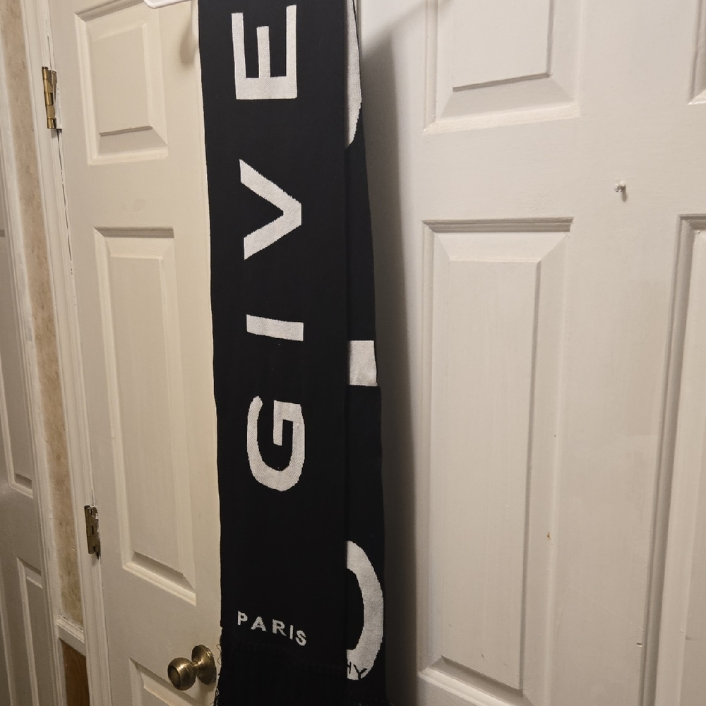 Givenchy Black and White Reversible Scarf